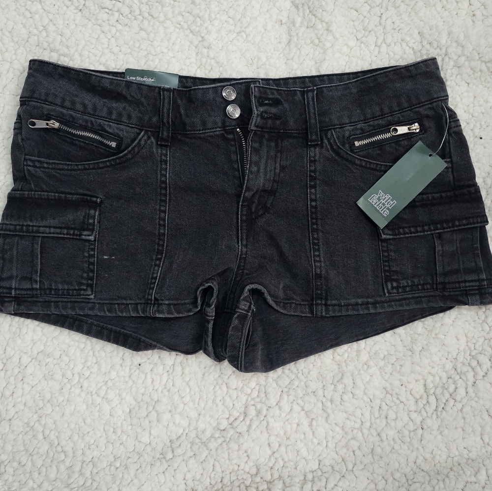 Wild Fable Black Denim Cargo Shorts – Size Medium (NWT)